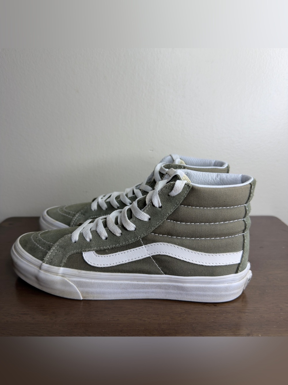 Vans Sk8-Hi High Top Grapeleaf Green Suede Sneakers sz 7.5 women's